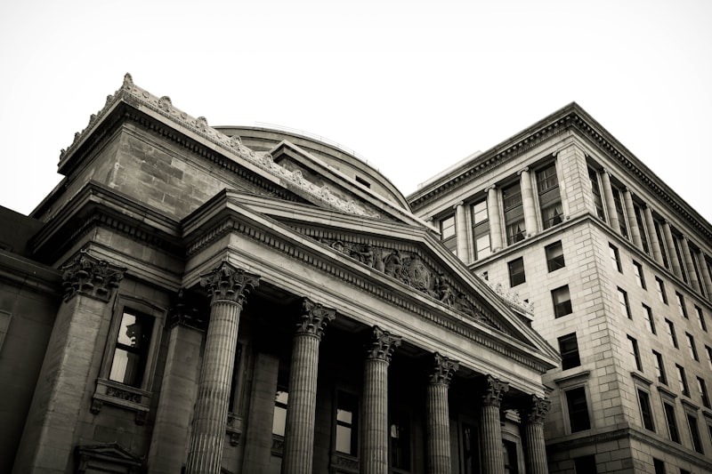 Expert Capital Markets & Securities Legal Services in India Capital Markets and Securities Law - Financial trading floor with modern technology
